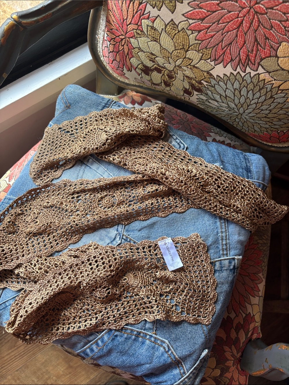 Lix Claiborne Scarf Belt in Brown - Unbranded